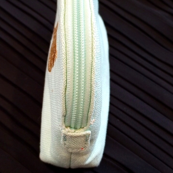 FREE W BUNDLE Spartina 449 Embroidered Shell Makeup Bag Color:Mint Green - Picture 3 of 10